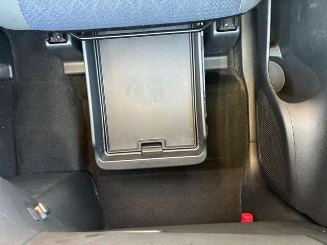 ����ȃV�[�g�A���_�[�{�b�N�X