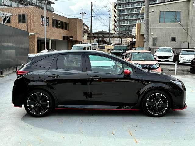 オーラ ニスモ　チューンドｅ－パワー４ＷＤ　認定中古車走行距離無制限１年保証　ＮＩＳＭＯチューン　ＢＯＳＥサウンドシステム　プロパイロット　全周囲カメラ　コネクトナビ　アルミ　フルエアロ　４ＷＤ　ＬＥＤヘッドライト　寒冷地仕様（6枚目）