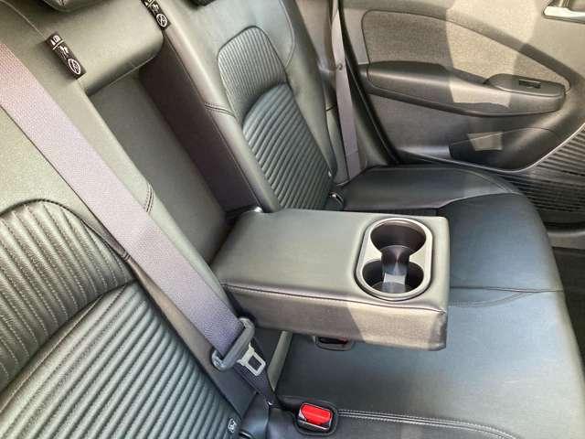 ��Ȃɂ̓h�����N�z���_�[�����˂��A�[�����X�g