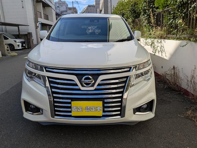 エルグランド ２５０ハイウェイスターＳ　セカンドスライドアップシート　ＨＤＤナビＴＶリアエンターテイメントシステム　アラウンドビューモニター　両側パワースライドドア　オートバックドア　ツインサンルーフ　車検整備付　ＧＯＯ鑑定ＯＢＤ診断済車両（8枚目）
