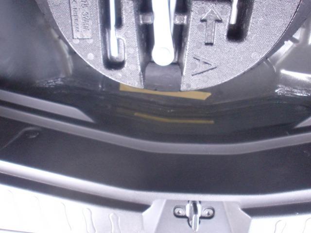 ノート メダリスト　純正ナビフルセグＴＶＤＶＤ再生Ｂｌｕｅｔｏｏｔｈオーディオアラウドビューモニター全周囲カメラアームレスト革巻きハンドル前後ドライブレコーダーインテリキー２個オートエアコンオートライトメッキドアノブ（8枚目）
