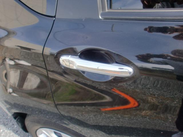 ノート メダリスト　純正ナビフルセグＴＶＤＶＤ再生Ｂｌｕｅｔｏｏｔｈオーディオアラウドビューモニター全周囲カメラアームレスト革巻きハンドル前後ドライブレコーダーインテリキー２個オートエアコンオートライトメッキドアノブ（24枚目）