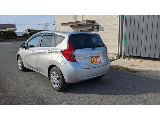 外装目立つ傷へこみなしです。