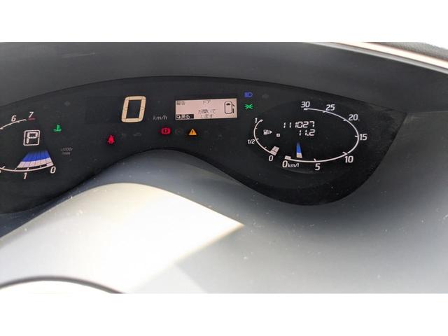 セレナ ２０Ｘ　Ｓ－ハイブリッド　純正ナビフルセグテレビＤＶＤ再生Ｂｌｕｅｔｏｏｔｈオーディオバックカメラプッシュエンジンスタートインテリキー２個クルーズコントロールＥＴＣ両側電動スライドドア（8枚目）