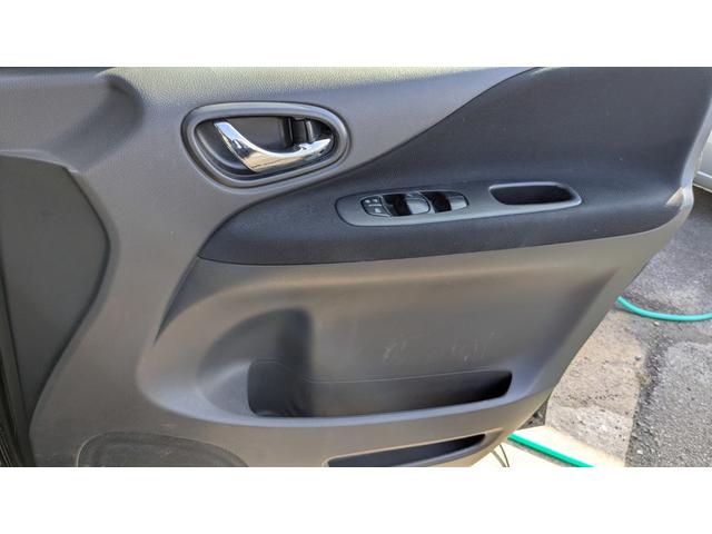 セレナ ２０Ｘ　Ｓ－ハイブリッド　純正ナビフルセグテレビＤＶＤ再生Ｂｌｕｅｔｏｏｔｈオーディオバックカメラプッシュエンジンスタートインテリキー２個クルーズコントロールＥＴＣ両側電動スライドドア（17枚目）