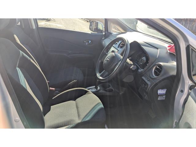 ノート Ｘ　ＤＩＧ－Ｓ　純正ナビＴＶバックカメラＥＴＣプッシュエンジンスタートインテリキー２個オートエアコン（6枚目）