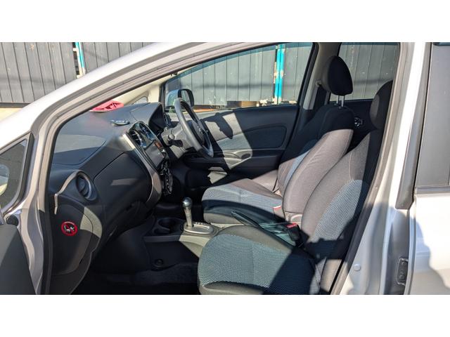 ノート Ｘ　ＤＩＧ－Ｓ　純正ナビＴＶバックカメラＥＴＣプッシュエンジンスタートインテリキー２個オートエアコン（7枚目）