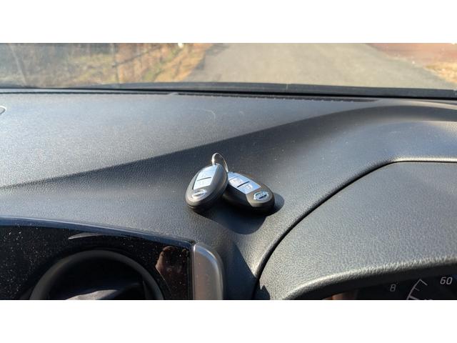 ノート Ｘ　ＤＩＧ－Ｓ　純正ナビＴＶバックカメラＥＴＣプッシュエンジンスタートインテリキー２個オートエアコン（11枚目）