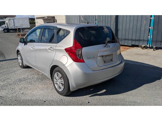 ノート Ｘ　ＤＩＧ－Ｓ　純正ナビＴＶバックカメラＥＴＣプッシュエンジンスタートインテリキー２個オートエアコン（12枚目）