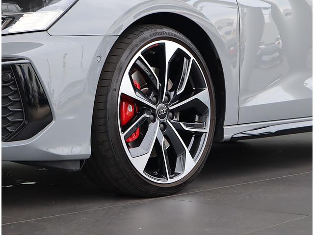 Ｓ３セダン ベースグレード　スペシャルボディカラー・Ａｕｄｉｓｐｏｒｔ１９ＡＷ・ブラックスタイリング・Ｂａｎｇ＆Ｏｌｆｓｅｎ・マトリクスＬＥＤライト・ダンピングコントロールサスペンション・プライバシーガラス・キャリパーレッド（34枚目）