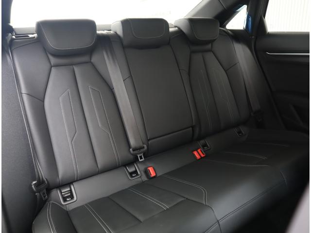Ｓ３セダン ベースグレード　スペシャルボディカラー・Ａｕｄｉｓｐｏｒｔ１９ＡＷ・ブラックスタイリング・Ｂａｎｇ＆Ｏｌｆｓｅｎ・マトリクスＬＥＤライト・ダンピングコントロールサスペンション・プライバシーガラス・キャリパーレッド（72枚目）