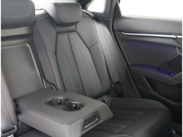 Ｓ３セダン ベースグレード　スペシャルボディカラー・Ａｕｄｉｓｐｏｒｔ１９ＡＷ・ブラックスタイリング・Ｂａｎｇ＆Ｏｌｆｓｅｎ・マトリクスＬＥＤライト・ダンピングコントロールサスペンション・プライバシーガラス・キャリパーレッド（74枚目）
