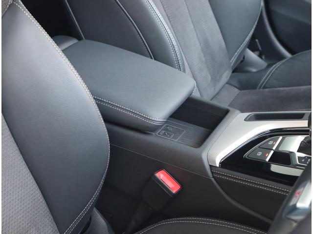 Ａ４ ４５ＴＦＳＩクワトロ　Ｓライン　ＡｕｄｉＳｐｏｒｔ１９インチアルミホイール・ＴＶチューナー・ステアリングヒーター・パークアシストパッケージ・Ｓ－ｌｉｎｅプラスパッケージ・マトリクスＬＥＤヘッドライト・シートヒーター前後・リヤＵＳＢ（55枚目）