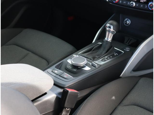 Ｑ２ ３０ＴＦＳＩスポーツ　オートマチックテールゲート・バーチャルコックピット・アダプティブクルーズコントロール・レーンキープ・サイドアシスト・ＬＥＤヘッドライト・シートヒーター・ナビゲーションパッケージ・（55枚目）