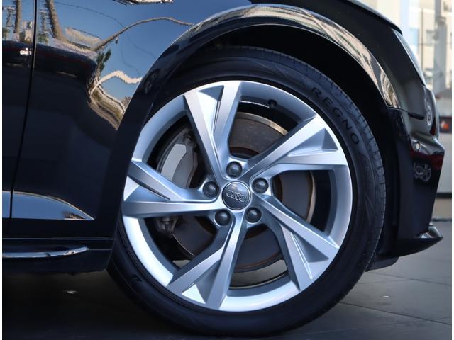 Ａ４アバント ４５ＴＦＳＩクワトロスポーツ　Ｓ－ｌｉｎｅ　パッケージ・アシスタンスパッケージ・シートヒーター前後・マトリクスＬＥＤヘッドライトパッケージ・バーチャルコックピット・オートマチックテールゲート・（17枚目）