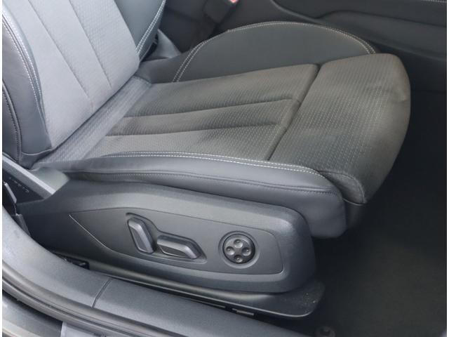 A4 35TFSI Sライン S-lineプラスパッケージ・コンフォートパッケージ・マトリクスLEDヘッドライト・スマートフォンインターフェイス・ワイヤレスチャージング・サラウンドビューカメラ/センサー・アーティフィシャルレザー(55枚目)