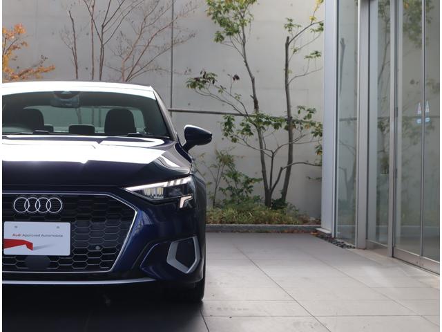 【早期発見！】夜間の事故の原因の多くが発見の遅れです。早期発見のためにＡｕｄｉはＬＥＤライトを装備し遠くまで確実に光を届けます。その眼は透明感に溢れています！