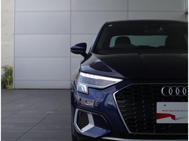 【早期発見！】夜間の事故の原因の多くが発見の遅れです。早期発見のためにＡｕｄｉはＬＥＤライトを装備し遠くまで確実に光を届けます。その眼は透明感に溢れています！