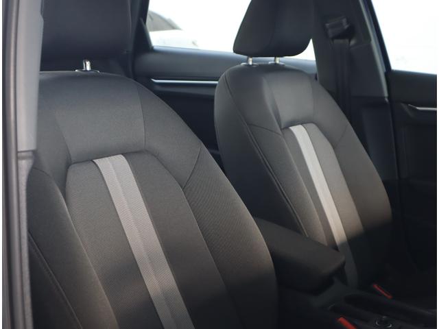 高品質なファブリックシートです。非常に丈夫で肌触りも良く、高級家具のような質感です。