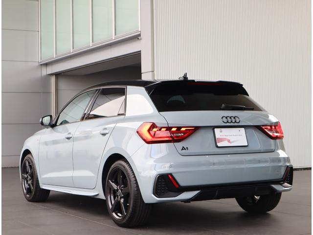 �����͈�ԗǂ������Ă���ƌ����Ă��܂��B�㑱�Ԃ���͂��̂悤�Ɍ����Ă��܂��B�������ނ悤�ȓƓ��̏d�����̂���O���}���X�ȃ����f�U�C���B��납��̋��������������܂��B