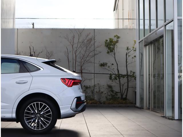 �����G���h�f�U�C���́A�A�E�f�B�Ȃ�ł̖͂��ʂ̖����f�U�C���ŁA�V���v���Ȃ�������������咣���܂��B