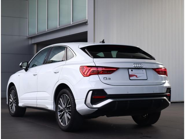 �����͈�ԗǂ������Ă���ƌ����Ă��܂��B�㑱�Ԃ���͂��̂悤�Ɍ����Ă��܂��B�������ނ悤�ȓƓ��̏d�����̂���O���}���X�ȃ����f�U�C���B��납��̋��������������܂��B