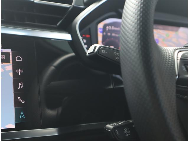 �y���[���L�[�v�z�Ԑ������E����\�������邱�Ƃ�m�点��ƂƂ��ɁA�n���h��������A�V�X�g���邱�Ƃɂ��Ԑ�����̈�E������x�����鑕�u�ł��B