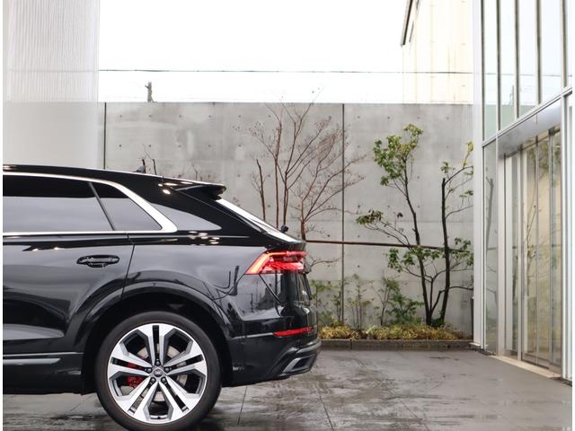 �����G���h�f�U�C���́A�A�E�f�B�Ȃ�ł̖͂��ʂ̖����f�U�C���ŁA�V���v���Ȃ�������������咣���܂��B