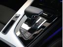 シフトレバーまで美しくデザインされています。さすが工業国ドイツですね。