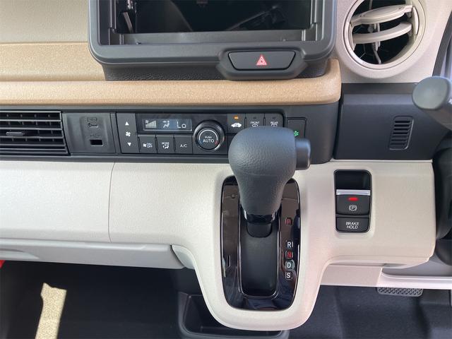 Ｎ－ＢＯＸ ベースグレード　バックカメラ　両側スライド・片側電動　クリアランスソナー　レーンアシスト　オートライト　スマートキー　電動格納ミラー　ＣＶＴ　ＥＳＣ　チップアップシート　エアコン　パワーウィンドウ（26枚目）