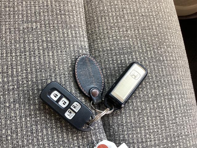 Ｎ－ＢＯＸ Ｇ・Ｌホンダセンシング　ＥＴＣ　バックカメラ　両側電動スライドドア　クリアランスソナー　オートクルーズコントロール　レーンアシスト　衝突被害軽減システム　オートライト　スマートキー　アイドリングストップ　電動格納ミラー（13枚目）
