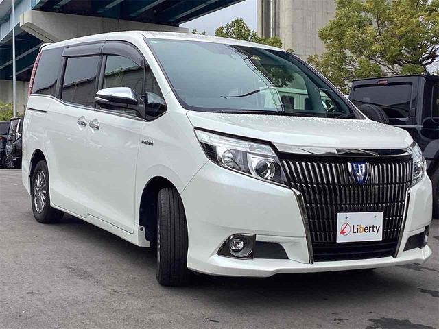 TOYOTA ESQUIRE HYBRID GI BLACK TAILORED