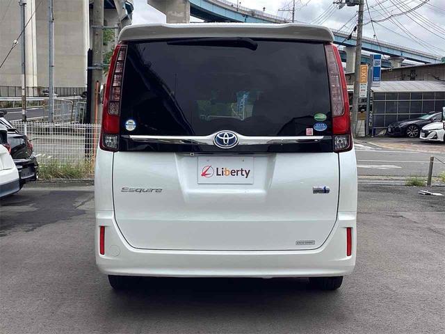 TOYOTA ESQUIRE HYBRID GI BLACK TAILORED