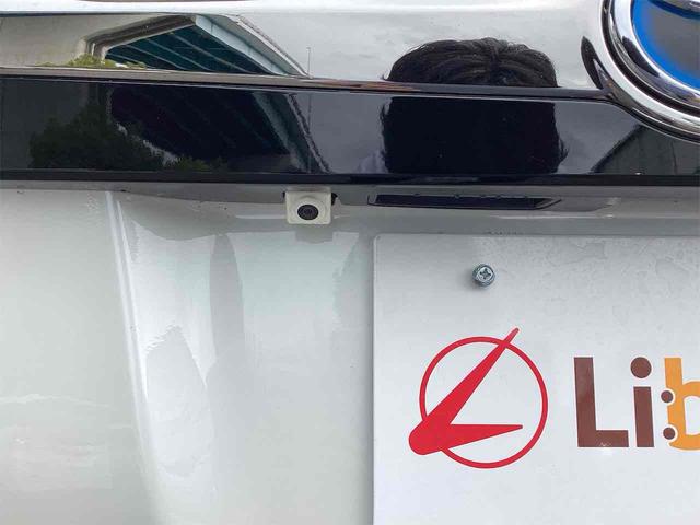 TOYOTA ESQUIRE HYBRID GI BLACK TAILORED