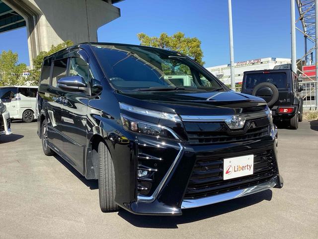 ヴォクシー ＺＳ　煌ＩＩＩ　ＥＴＣ　バックカメラ　ナビ　ＴＶ　クリアランスソナー　オートクルーズコントロール　レーンアシスト　衝突被害軽減システム　両側電動スライドドア　オートマチックハイビーム　オートライト（16枚目）