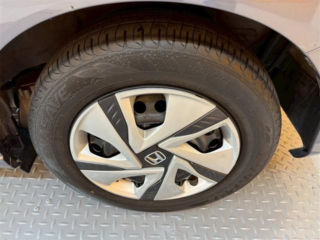 フリードハイブリッド ハイブリッド・Gホンダセンシング ETC バックカメラ TV オートクルーズコントロール レーンアシスト 衝突被害軽減システム 両側電動スライドドア オートライト LEDヘッドランプ スマートキー アイドリングストップ 電動格納ミラー(25枚目)