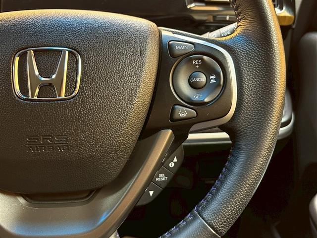 ステップワゴンスパーダ e:HEVスパーダ G・EX ホンダセンシング 全周囲カメラ ナビ TV オートクルーズコントロール レーンアシスト パークアシスト 衝突被害軽減システム 両側電動スライドドア LEDヘッドランプ スマートキー 電動格納ミラー(13枚目)