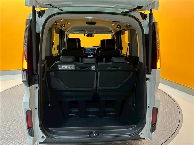 ステップワゴンスパーダ e:HEVスパーダ G・EX ホンダセンシング 全周囲カメラ ナビ TV オートクルーズコントロール レーンアシスト パークアシスト 衝突被害軽減システム 両側電動スライドドア LEDヘッドランプ スマートキー 電動格納ミラー(21枚目)