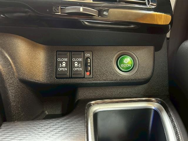ステップワゴンスパーダ e:HEVスパーダ G・EX ホンダセンシング 全周囲カメラ ナビ TV オートクルーズコントロール レーンアシスト パークアシスト 衝突被害軽減システム 両側電動スライドドア LEDヘッドランプ スマートキー 電動格納ミラー(28枚目)