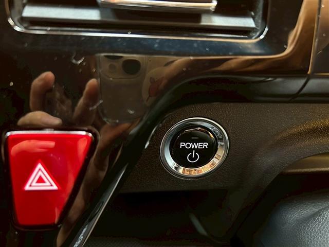 ステップワゴンスパーダ e:HEVスパーダ G・EX ホンダセンシング 全周囲カメラ ナビ TV オートクルーズコントロール レーンアシスト パークアシスト 衝突被害軽減システム 両側電動スライドドア LEDヘッドランプ スマートキー 電動格納ミラー(33枚目)