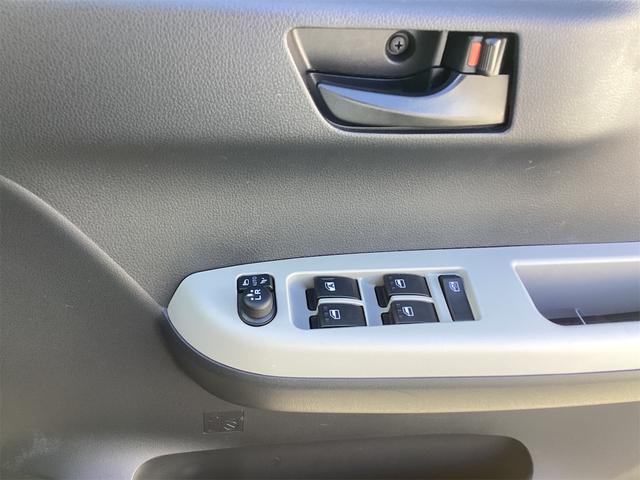 パッソ モーダ S バックカメラ クリアランスソナー 衝突被害軽減システム オートライト LEDヘッドランプ スマートキー アイドリングストップ 電動格納ミラー CVT 盗難防止システム 衝突安全ボディ ベンチシート(16枚目)