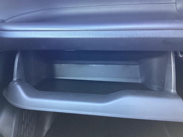 ヴォクシー ＺＳ　煌ＩＩ　ＥＴＣ　バックカメラ　純正１０インチナビ　クリアランスソナー　オートクルーズコントロール　レーンアシスト　衝突被害軽減システム　両側電動スライドドア　オートマチックハイビーム　オートライト（30枚目）