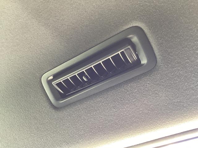 ヴォクシー ＺＳ　煌ＩＩ　ＥＴＣ　バックカメラ　純正１０インチナビ　クリアランスソナー　オートクルーズコントロール　レーンアシスト　衝突被害軽減システム　両側電動スライドドア　オートマチックハイビーム　オートライト（36枚目）