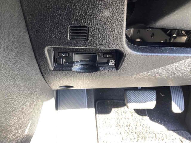 ヴォクシー Ｓ－Ｇ　バックカメラ　ナビ　ＴＶ　オートクルーズコントロール　レーンアシスト　衝突被害軽減システム　両側スライド・片側電動　オートマチックハイビーム　オートライト　ＬＥＤヘッドランプ　スマートキー（12枚目）