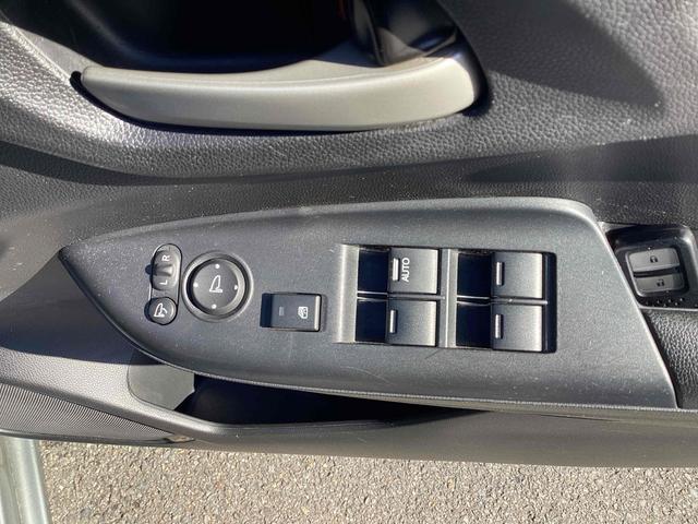 フィット １３Ｇ・Ｆパッケージ　ＥＴＣ　バックカメラ　ナビ　ＴＶ　スマートキー　アイドリングストップ　電動格納ミラー　ＣＶＴ　盗難防止システム　衝突安全ボディ　ＡＢＳ　ＥＳＣ　ＣＤ　ＤＶＤ再生　ＵＳＢ　ミュージックプレイヤー接続可（14枚目）