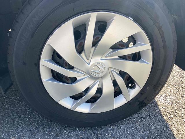 フィット １３Ｇ・Ｆパッケージ　ＥＴＣ　バックカメラ　ナビ　ＴＶ　スマートキー　アイドリングストップ　電動格納ミラー　ＣＶＴ　盗難防止システム　衝突安全ボディ　ＡＢＳ　ＥＳＣ　ＣＤ　ＤＶＤ再生　ＵＳＢ　ミュージックプレイヤー接続可（23枚目）