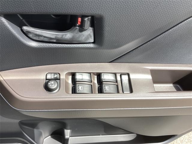 ルーミー Ｘ　ディスプレイオーディオ　バックカメラ　ＴＶ　両側スライド・片側電動　クリアランスソナー　衝突被害軽減システム　オートライト　スマートキー　アイドリングストップ　電動格納ミラー　ウォークスルー　ＣＶＴ（32枚目）