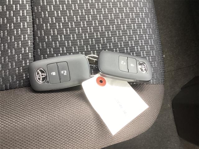 ルーミー Ｘ　ディスプレイオーディオ　バックカメラ　ＴＶ　両側スライド・片側電動　クリアランスソナー　衝突被害軽減システム　オートライト　スマートキー　アイドリングストップ　電動格納ミラー　ウォークスルー　ＣＶＴ（34枚目）