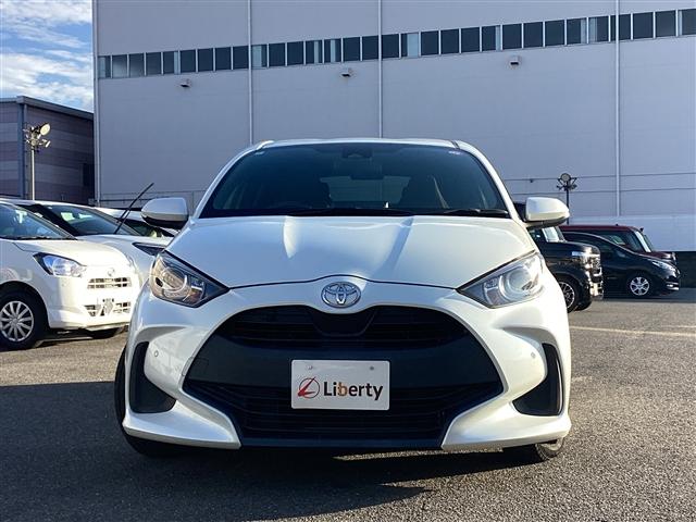 ヤリス Ｇ　ディスプレイオーディオ　ＥＴＣ　バックカメラ　クリアランスソナー　レーンアシスト　衝突被害軽減システム　オートマチックハイビーム　オートライト　スマートキー　電動格納ミラー　ＣＶＴ　盗難防止システム（15枚目）