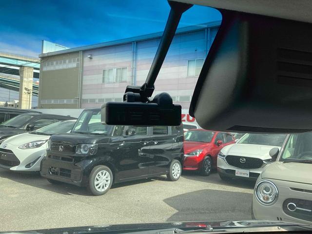 ムーヴ カスタム　ＸリミテッドＩＩ　ＳＡＩＩＩ　ＥＴＣ　衝突被害軽減システム　オートマチックハイビーム　オートライト　スマートキー　アイドリングストップ　電動格納ミラー　シートヒーター　ベンチシート　ＣＶＴ　ＡＢＳ（27枚目）